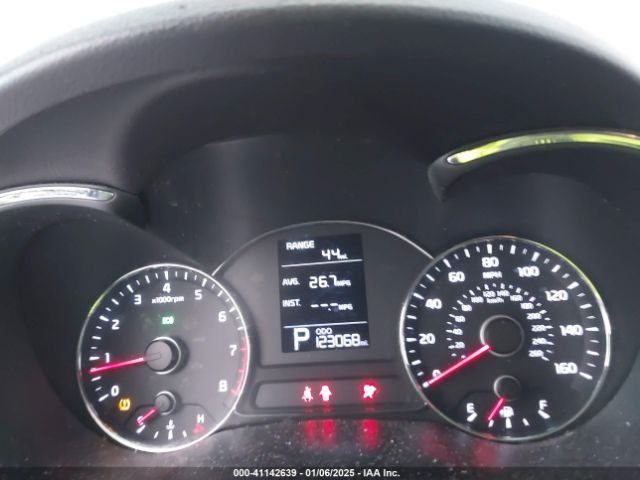 KNAFK4A64E5197258 KIA FORTE LX