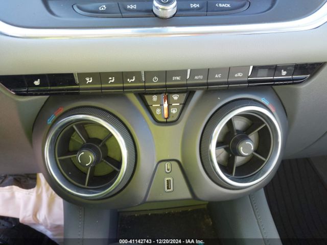 3GNKBCR43LS688686 Chevrolet Blazer Fwd 2lt