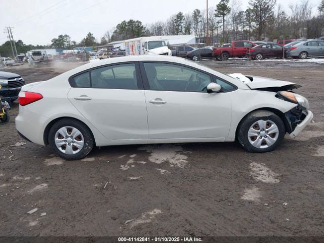 KNAFK4A68F5388196 KIA FORTE LX