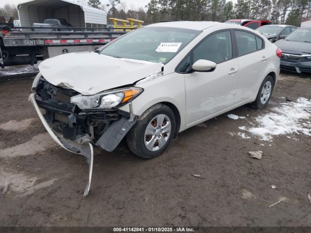 KNAFK4A68F5388196 KIA FORTE LX