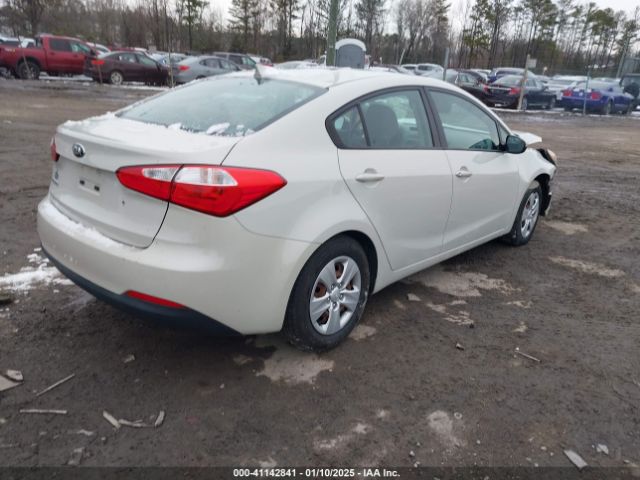 KNAFK4A68F5388196 KIA FORTE LX