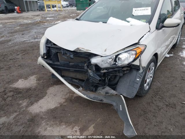 KNAFK4A68F5388196 KIA FORTE LX