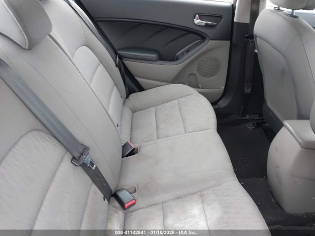 KNAFK4A68F5388196 KIA FORTE LX