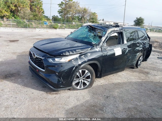 Toyota Highlander Xle 2020 5TDGZRAH3LS503715 Image 2