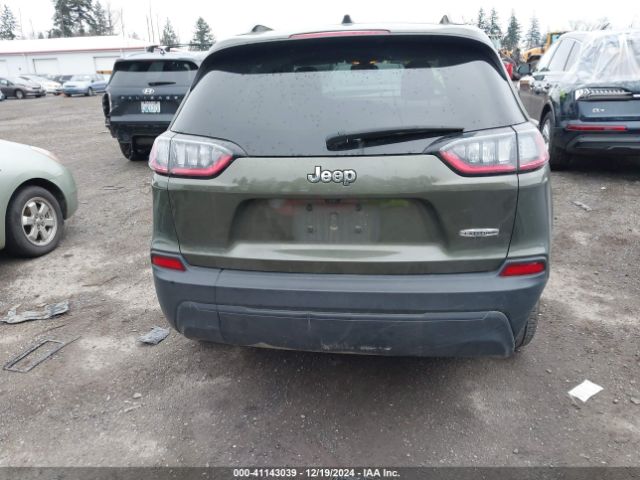 1C4PJLCB4KD381986 Jeep Cherokee Latitude
