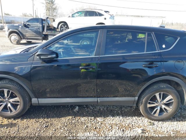 2T3RFREV9JW705732 Toyota Rav4 Xle