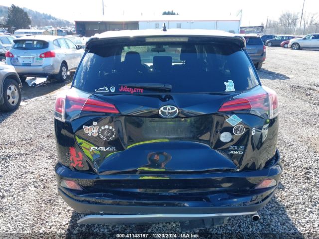 2T3RFREV9JW705732 Toyota Rav4 Xle