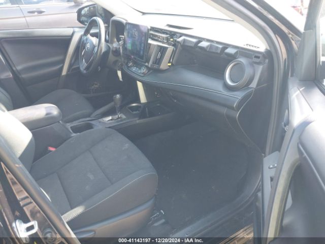 2T3RFREV9JW705732 Toyota Rav4 Xle