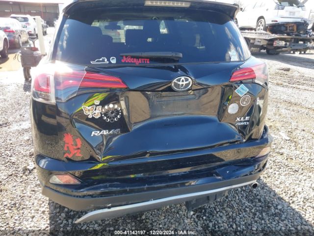2T3RFREV9JW705732 Toyota Rav4 Xle