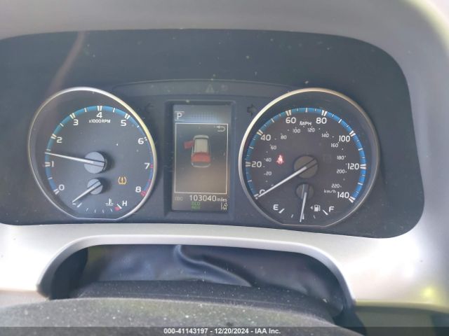2T3RFREV9JW705732 Toyota Rav4 Xle