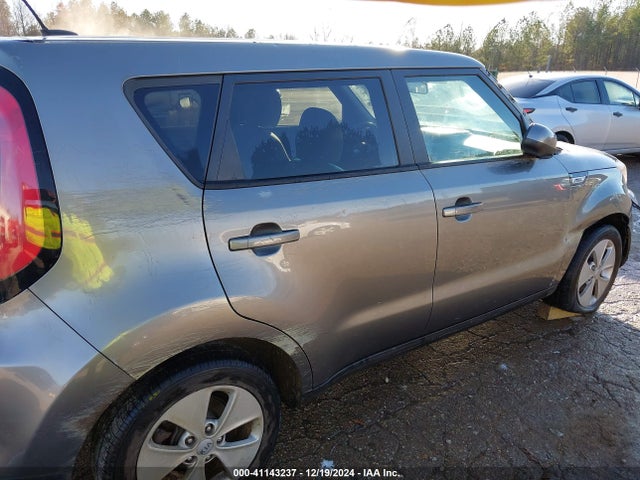 KIA Soul 2015 KNDJN2A25F7127652 Image 18