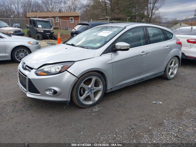 Ford Focus Titanium 2014 1FADP3N23EL179817 Image 2