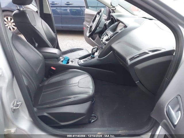 Ford Focus Titanium 2014 1FADP3N23EL179817 Image 5