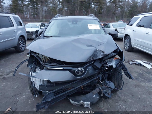 Toyota RAV4 LE 2017 JTMBFREV7HJ119797 Image 12