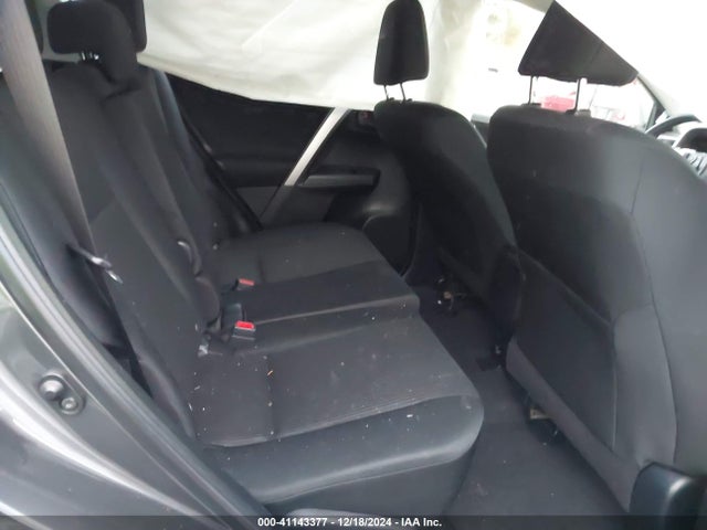 Toyota RAV4 LE 2017 JTMBFREV7HJ119797 Image 8