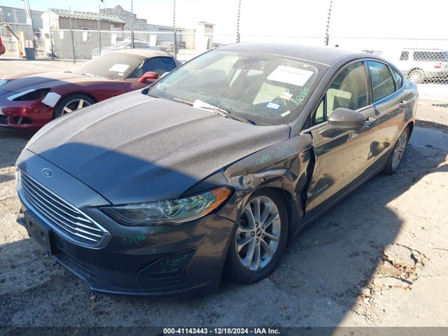 Ford Fusion Hybrid Se 2019 3FA6P0LU0KR188418 Image 2