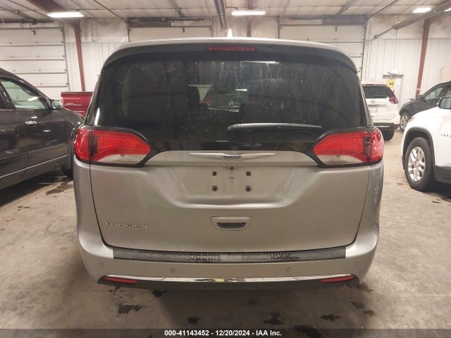 Chrysler Pacifica Touring L 2019 2C4RC1BG3KR527635 Image 17