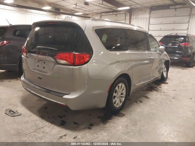 Chrysler Pacifica Touring L 2019 2C4RC1BG3KR527635 Image 4