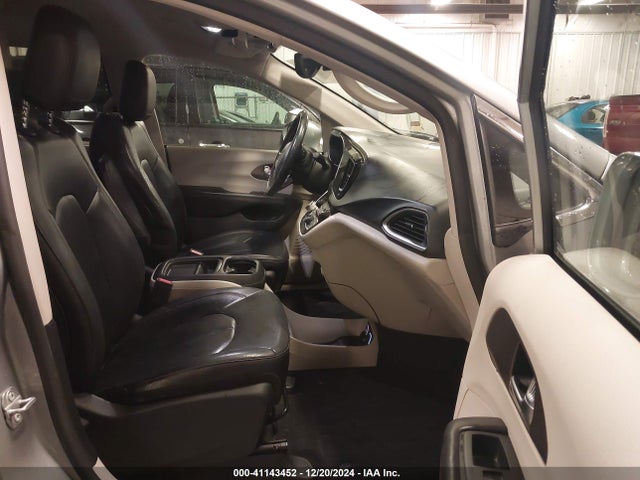 Chrysler Pacifica Touring L 2019 2C4RC1BG3KR527635 Image 5