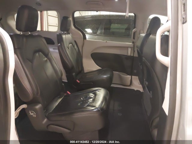 Chrysler Pacifica Touring L 2019 2C4RC1BG3KR527635 Image 8