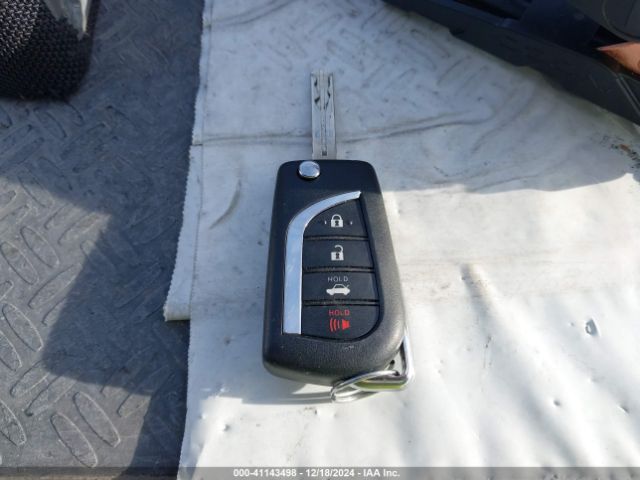 5YFB4MDE7PP049142 Toyota COROLLA LE