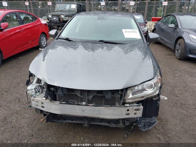 Lexus CT 200H 2014 JTHKD5BH2E2178242 Image 13