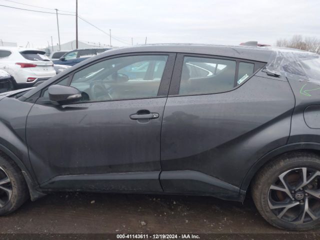NMTKHMBX3MR123344 Toyota C-HR XLE