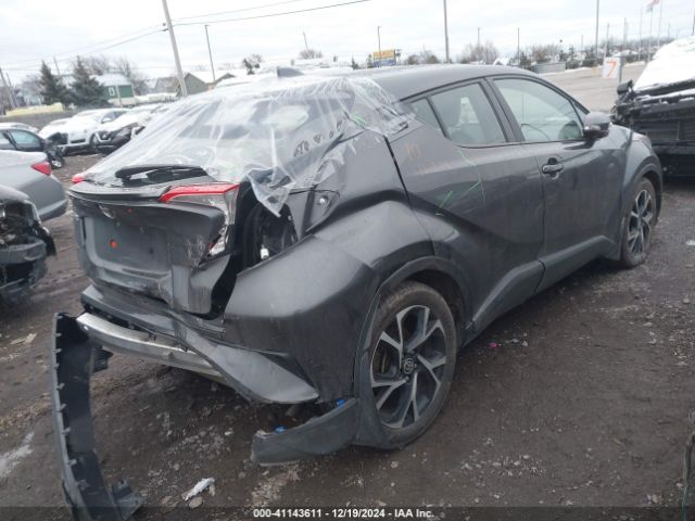 NMTKHMBX3MR123344 Toyota C-HR XLE
