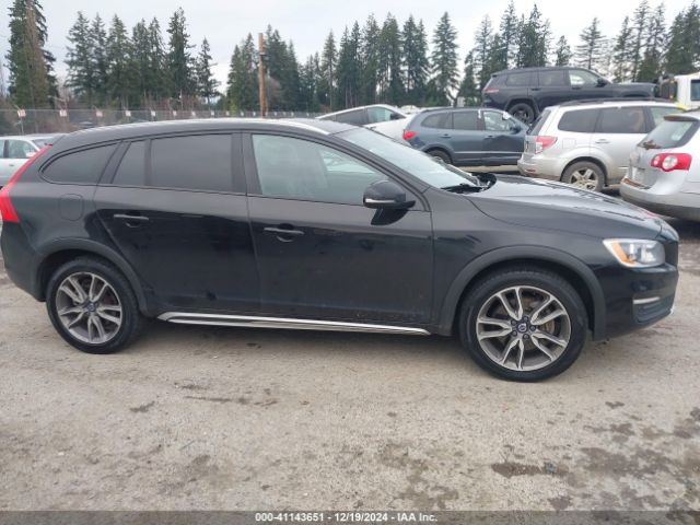 YV440MWKXJ2055592 Volvo V60 Cross Country T5