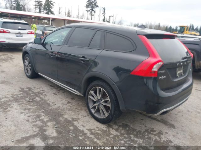 YV440MWKXJ2055592 Volvo V60 Cross Country T5