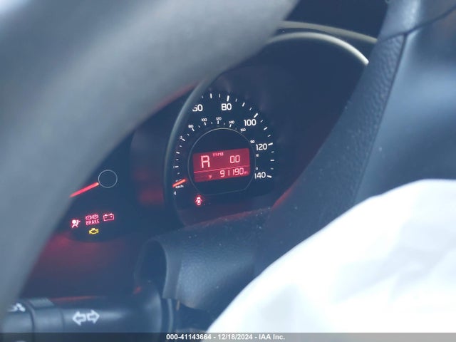KIA SOUL + 2015 KNDJP3A54F7191272 Image 7