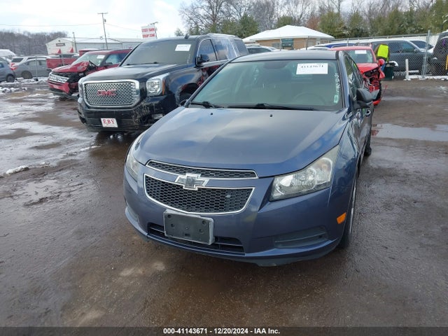 1G1PA5SH1E7189504 Chevrolet Cruze Ls Auto