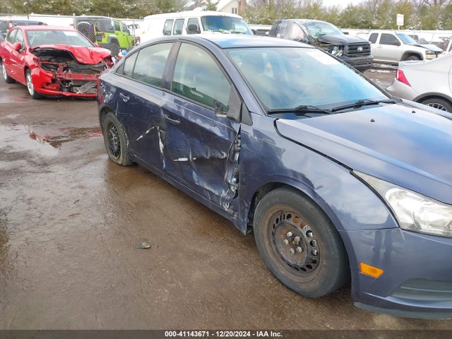 1G1PA5SH1E7189504 Chevrolet Cruze Ls Auto