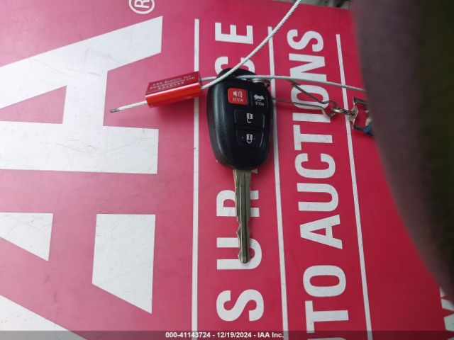 2T1BURHE2GC710907 Toyota COROLLA LE