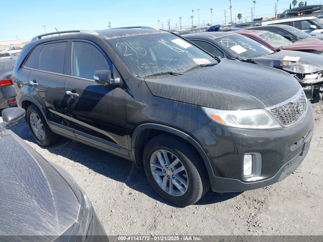 KIA SORENTO LX 2015 5XYKT4A68FG653639 Image 1