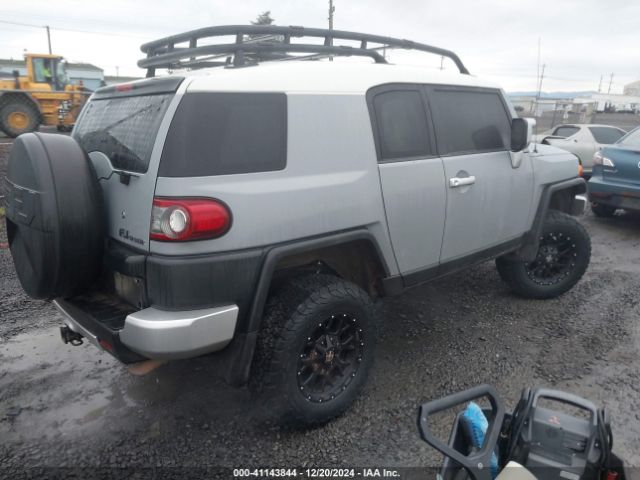 2014 TOYOTA FJ CRUISER JTEBU4BFXEK178172 Photo 3