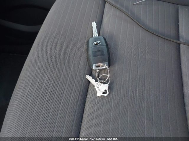 KNAFX4A60E5161391 KIA FORTE LX