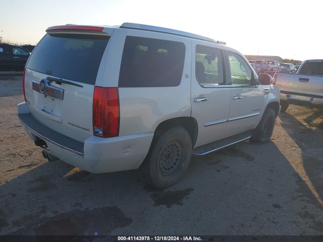 2009 CADILLAC ESCALADE HYBRID 1GYFC43589R139490 Photo 3