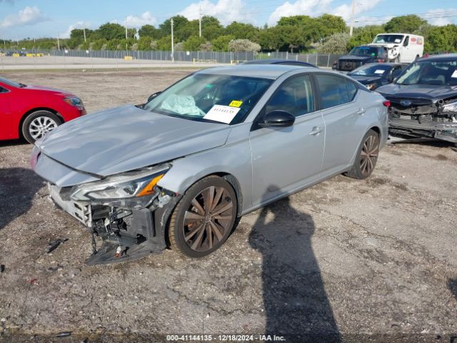 1N4BL4CV9KC258877 Nissan Altima 2.5 Sr