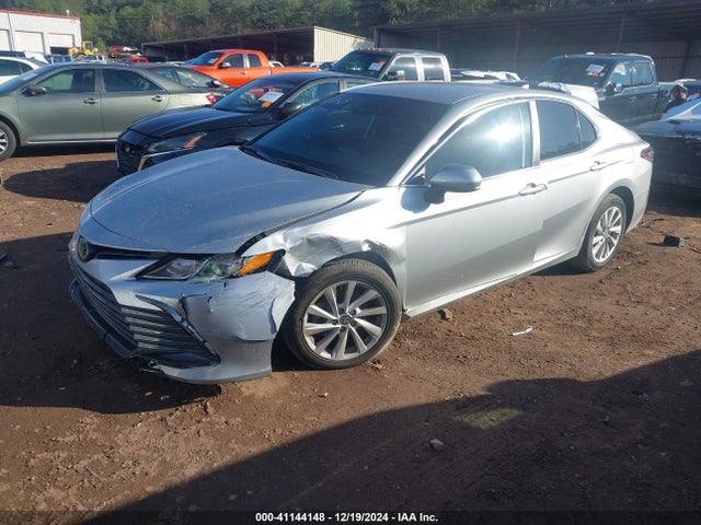 Toyota CAMRY LE 2022 4T1C11AK3NU034591 Image 2