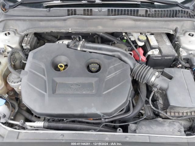 3FA6P0T96GR127819 Ford FUSION SE
