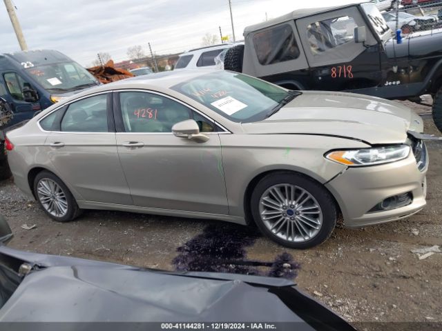 3FA6P0T96GR127819 Ford FUSION SE
