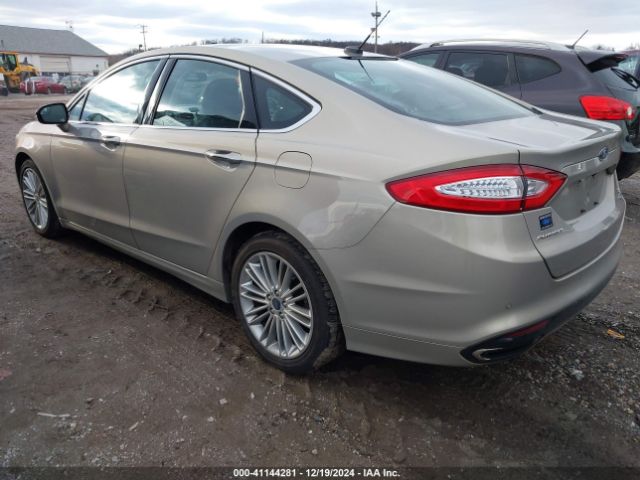 3FA6P0T96GR127819 Ford FUSION SE
