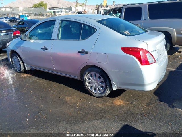 Nissan Versa 1.6 S 2015 3N1CN7AP4FL886910 Image 3