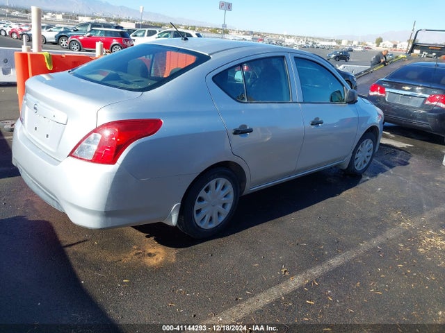 Nissan Versa 1.6 S 2015 3N1CN7AP4FL886910 Image 4