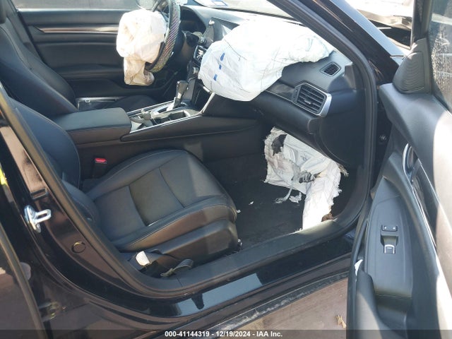 1HGCV1F3XNA101989 Honda Accord Sport