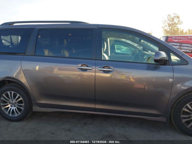 5TDYZ3DC5LS044530 Toyota SIENNA XLE