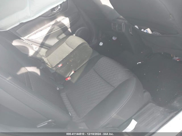 Nissan ROGUE S/SV 2018 KNMAT2MT6JP599961 Image 8