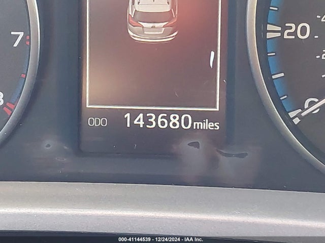 Toyota RAV4 LE 2018 2T3ZFREV5JW425614 Image 15