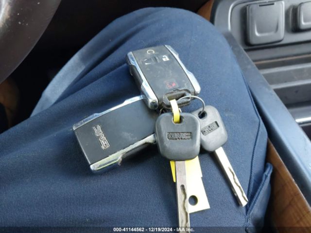 3GTU2NECXGG339396 GMC Sierra 1500 Slt